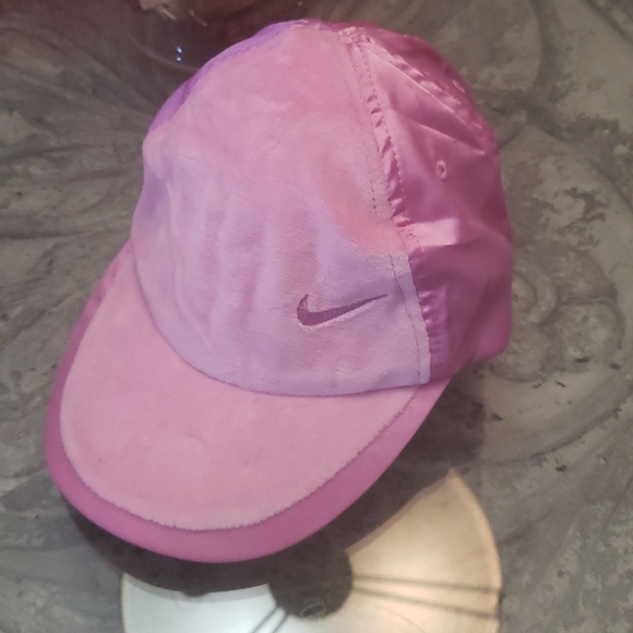 Nike Accessories - ❤ Nike baseball hat